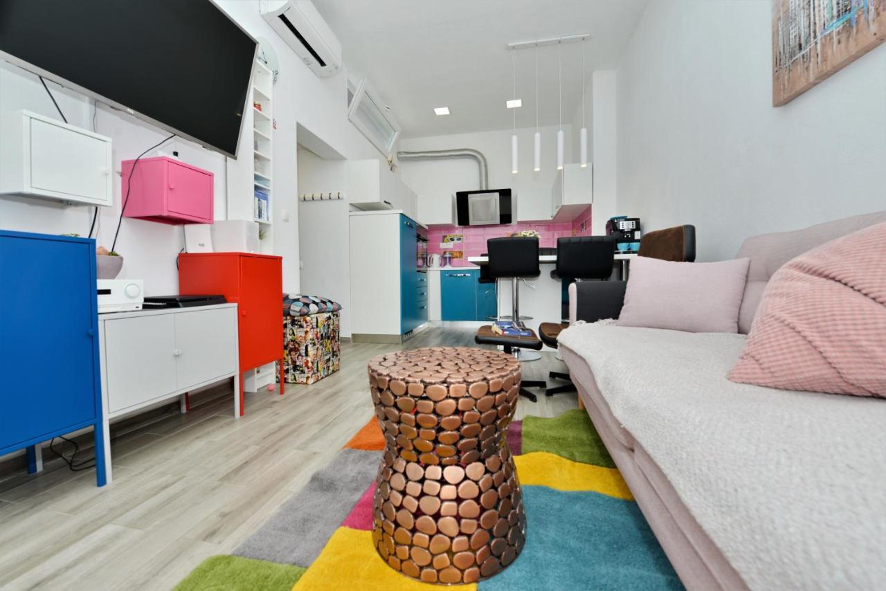 Stunning 2-Bed Villa POPANDROCK in Zadar Exteriör bild