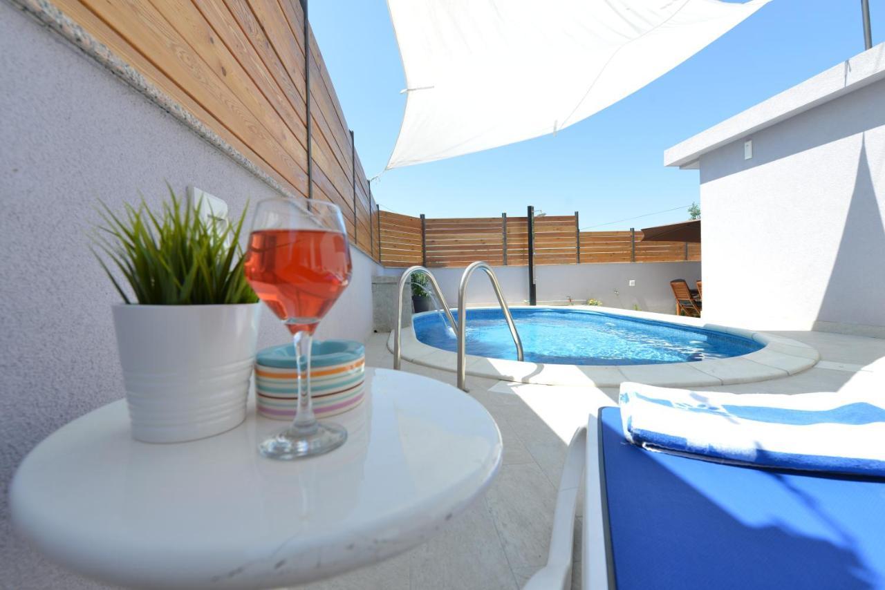 Stunning 2-Bed Villa POPANDROCK in Zadar Exteriör bild